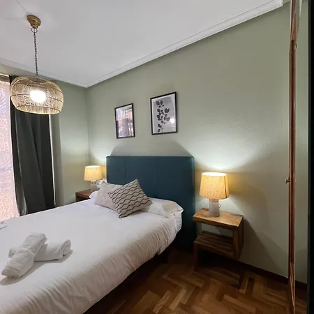 639a Mirador De Azcarraga * Oviedo